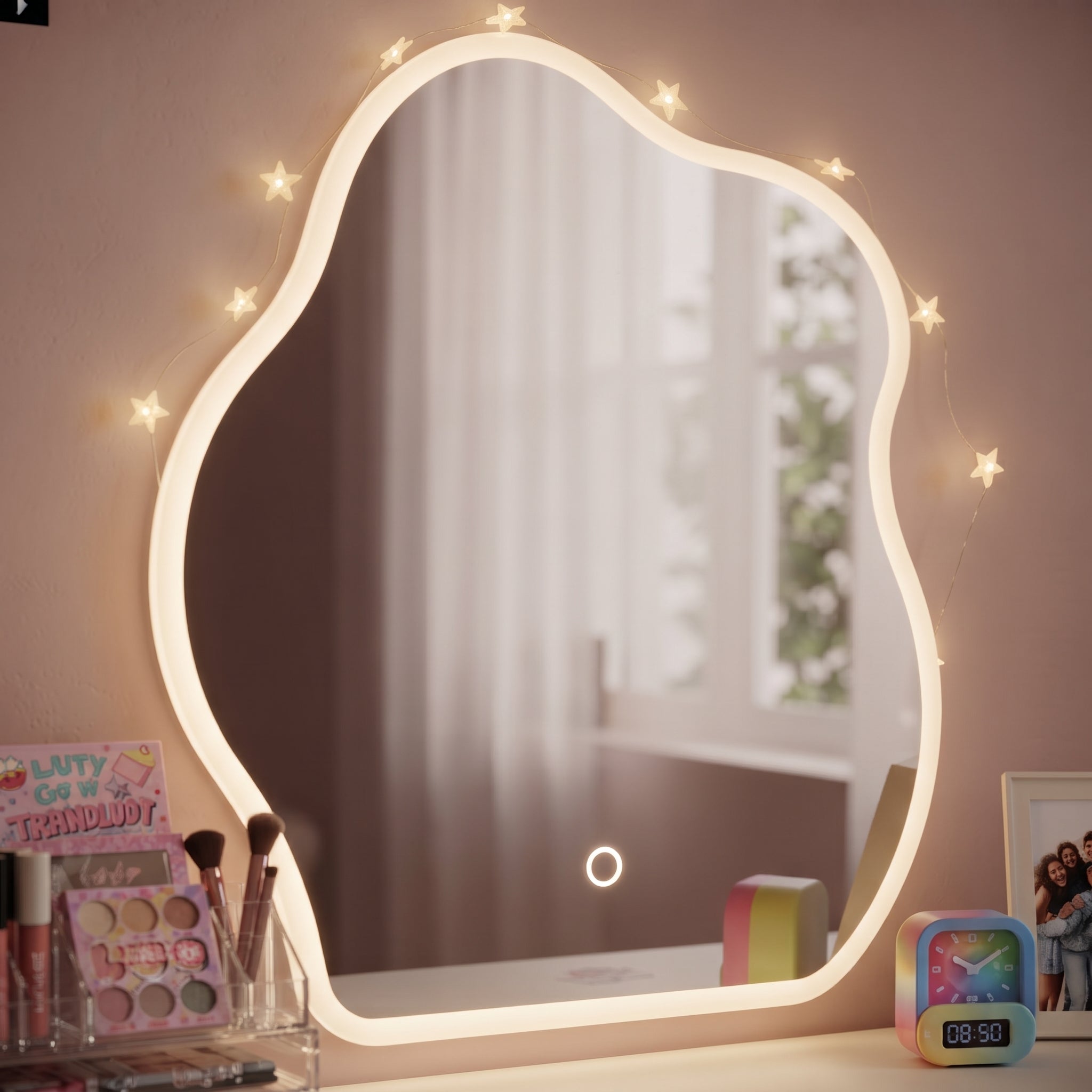מראה אמורפית 40*60 ס"מ עם תאורת LED